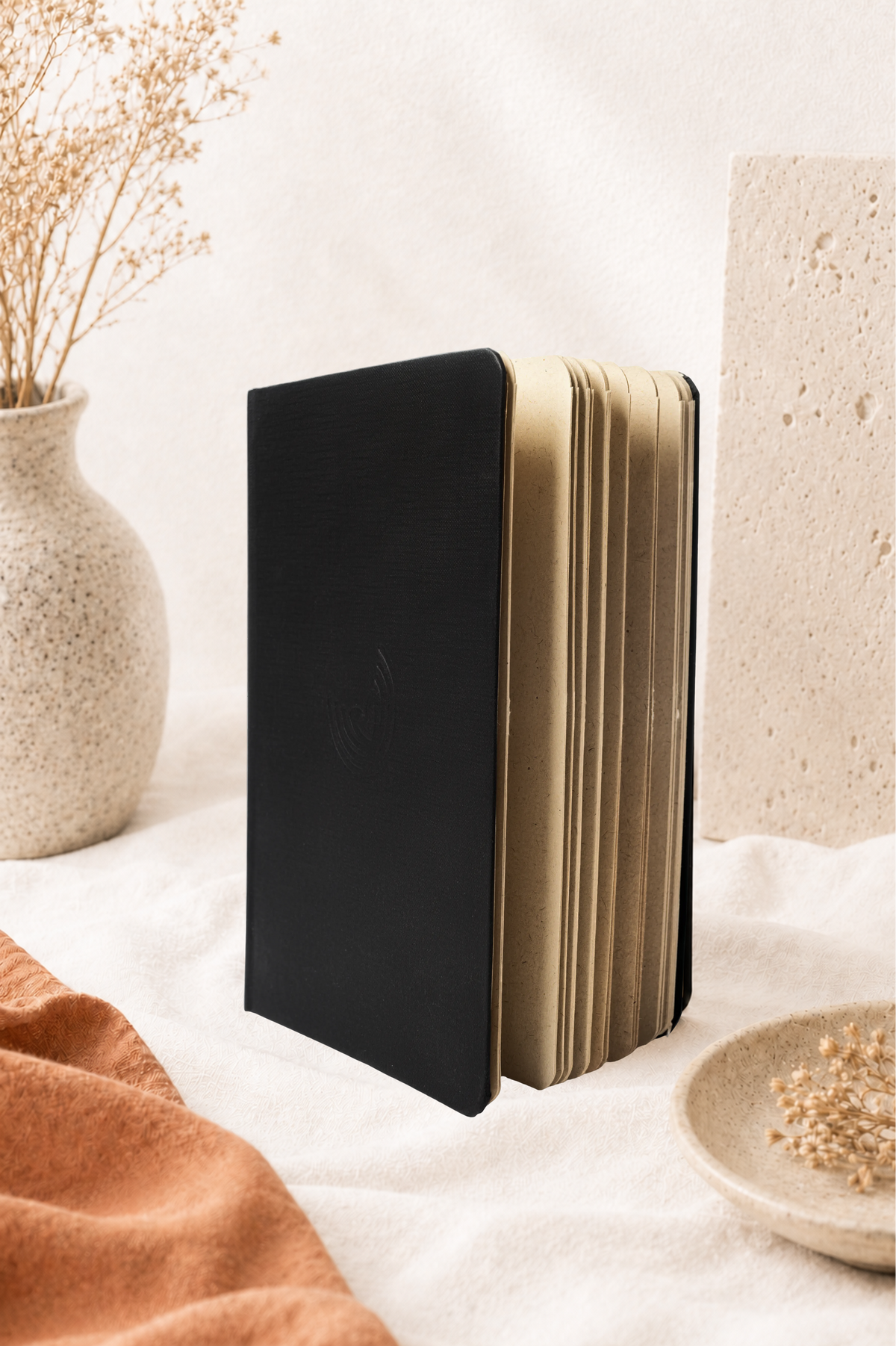 Nero Black Notebook